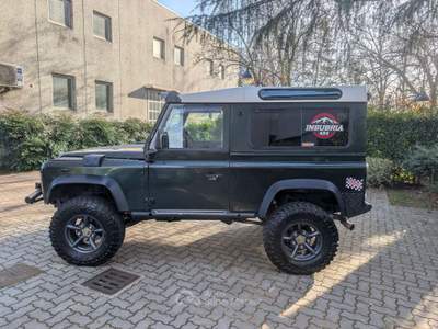 Land Rover Defender 90 2.5 td5 SE SW Nero usata Cairate