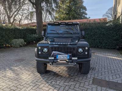 Land Rover Defender 90 2.5 td5 SE SW Nero usata Cairate