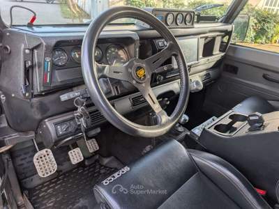 Land Rover Defender 90 2.5 td5 SE SW Nero usata Cairate