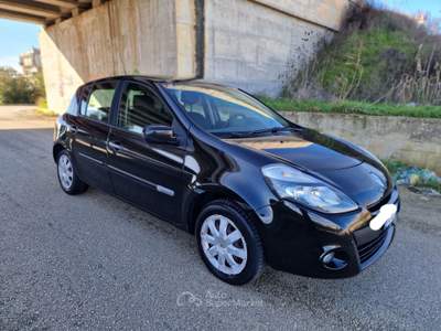Renault Clio 5 porte GPL Dynamique Nero usata Gravina in Puglia