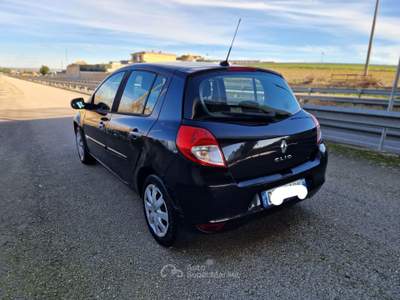 Renault Clio 5 porte GPL Dynamique Nero usata Gravina in Puglia