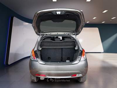 Lancia Ypsilon III 2021 1.0 firefly hybrid Gold Plus s&s 70cv 5p.ti Grigio usata Torino