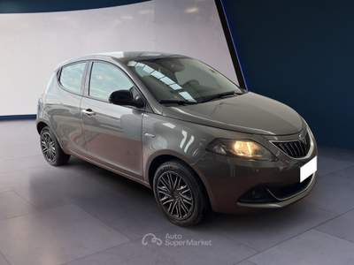 Lancia Ypsilon III 2021 1.0 firefly hybrid Gold Plus s&s 70cv 5p.ti Grigio usata Torino