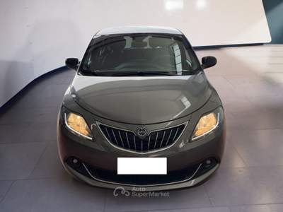 Lancia Ypsilon III 2021 1.0 firefly hybrid Gold Plus s&s 70cv 5p.ti Grigio usata Torino