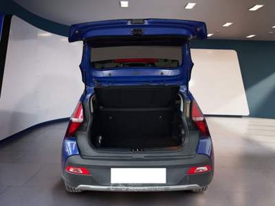 Hyundai Bayon 1.0 t-gdi 48V Xclass Safety&Tech Pack imt Nero usata Torino