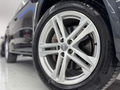 Audi Q5 190 CV quattro S tronic S line Grigio usata Qualiano