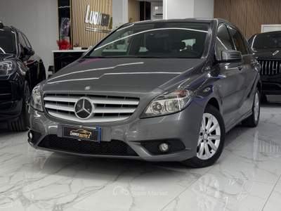 Mercedes-Benz Classe B 180CDI Premium Grigio usata Qualiano