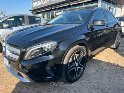 Mercedes-Benz GLA GLA 200 D 4MATIC PREMIUM FINANZIAMENTO Nero usata Aprilia