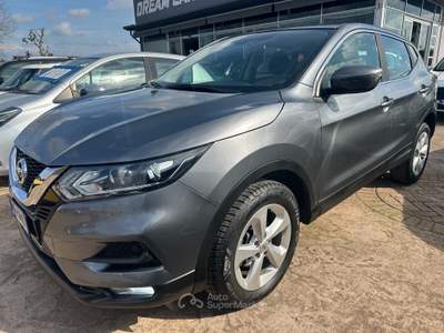 Nissan Qashqai QASHQAI 1.5 DCI AUTOMATICA GARANZIA PERMUTE Grigio usata Aprilia