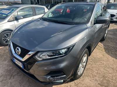 Nissan Qashqai QASHQAI 1.5 DCI AUTOMATICA GARANZIA PERMUTE Grigio usata Aprilia