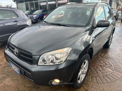 Toyota RAV4 RAV*4*4X4*GARANZIA*FINANZIAMENTO*PERMUTE* Grigio usata Aprilia