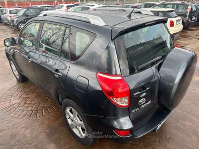 Toyota RAV4 RAV*4*4X4*GARANZIA*FINANZIAMENTO*PERMUTE* Grigio usata Aprilia