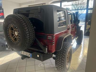Jeep Wrangler 3.8L SAHARA + KIT RIALZO OFF-ROAD Rosso usata Caravaggio