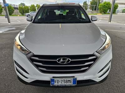 Hyundai Tucson Tucson 1.6 gdi Comfort 2wd Bianco usata Pisa