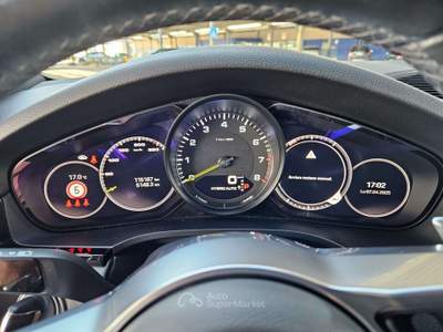Porsche Cayenne Cayenne 3.0 e-hybrid tiptronic Platinum Edition Nero usata Pisa
