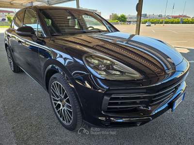 Porsche Cayenne Cayenne 3.0 e-hybrid tiptronic Platinum Edition Nero usata Pisa