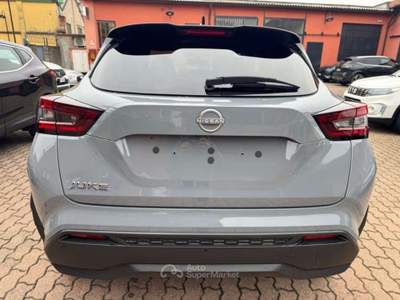 Nissan Juke 1.0 DIG-T 114 CV N-Connecta Grigio usata Milano