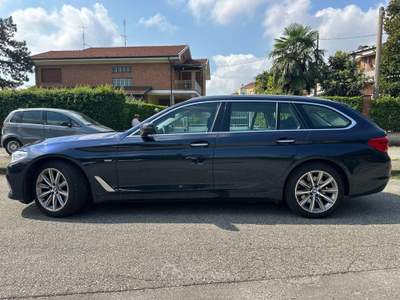 BMW Serie 5 520d BMW 5 series 520 d Luxury Line #6196 Blu/Azzurro usata Moncalieri