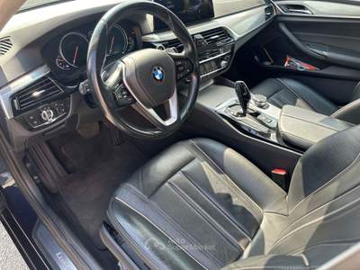 BMW Serie 5 520d BMW 5 series 520 d Luxury Line #6196 Blu/Azzurro usata Moncalieri