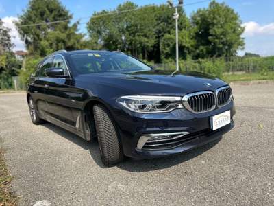 BMW Serie 5 520d BMW 5 series 520 d Luxury Line #6196 Blu/Azzurro usata Moncalieri