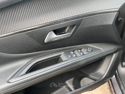 Peugeot 3008 PELLE TELECAMERA 130CV SENS IVA ESP Grigio usata Aprilia