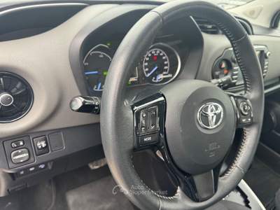Toyota Yaris 5 porte Active Nero usata Aprilia