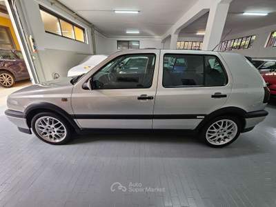 Volkswagen Golf Golf 5p 2.0 Gti Edition Air Grigio usata Piancogno