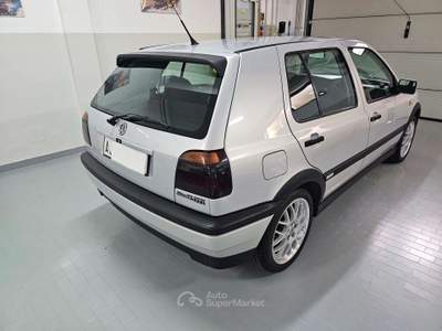 Volkswagen Golf Golf 5p 2.0 Gti Edition Air Grigio usata Piancogno