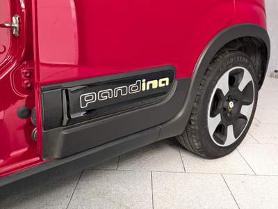 Fiat Panda Panda - 1.0 Hybrid 70cv - Pandina Cross Rosso usata Robecco sul Naviglio