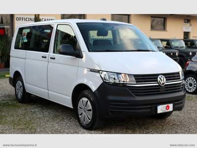 Volkswagen Caravelle Caravelle 2.0TDI 150 PC Tren. Bianco usata Langhirano
