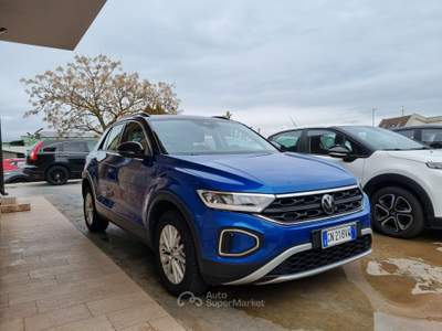 Volkswagen T-Roc SCR Life Blu/Azzurro usata Altamura