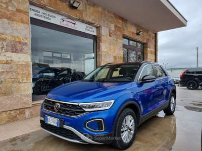 Volkswagen T-Roc SCR Life Blu/Azzurro usata Altamura