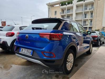 Volkswagen T-Roc SCR Life Blu/Azzurro usata Altamura