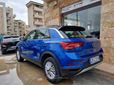 Volkswagen T-Roc SCR Life Blu/Azzurro usata Altamura