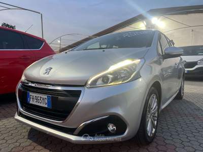 Peugeot 208 208 I  5p 1.2 puretech Active gpl 82cv Grigio usata Torino