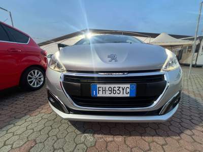 Peugeot 208 208 I  5p 1.2 puretech Active gpl 82cv Grigio usata Torino