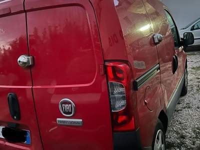 Fiat Fiorino furgone con montascala e scaffali Rosso usata San Potito Sannitico