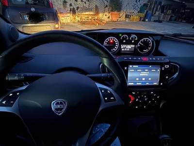 Lancia Ypsilon Lancia Ypsilon Hybrid Nero usata Sarno