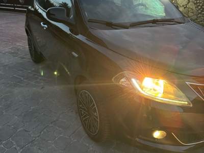 Lancia Ypsilon Lancia Ypsilon Hybrid Nero usata Sarno