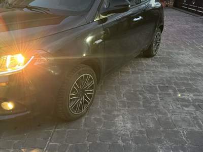 Lancia Ypsilon Lancia Ypsilon Hybrid Nero usata Sarno