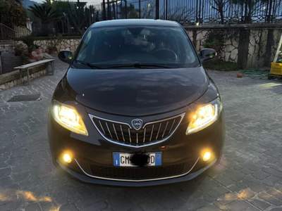 Lancia Ypsilon Lancia Ypsilon Hybrid Nero usata Sarno