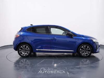 Renault Clio 1.0 TCe 90cv 5 porte Techno Blu/Azzurro usata Pozzuoli