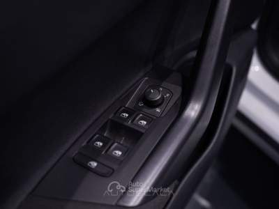 Volkswagen Taigo 1.0 TSI 110 CV Life Bianco usata Pozzuoli