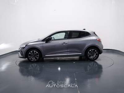 Renault Clio 1.0 TCe 90cv 5 porte Techno Grigio usata Pozzuoli