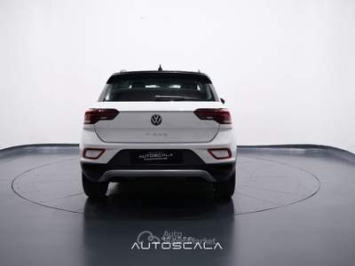 Volkswagen T-Roc 1.5 TSI 150cv ACT DSG Life Bianco usata Pozzuoli