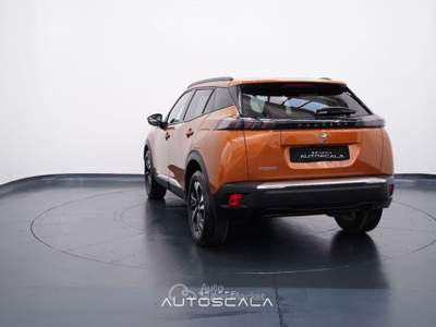 Peugeot 2008 1.2 PureTech 100cv S&S Allure Pack Arancione usata Pozzuoli
