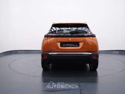 Peugeot 2008 1.2 PureTech 100cv S&S Allure Pack Arancione usata Pozzuoli