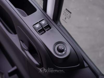 Iveco Daily 35 C18 C.Autom. Cassone Ribaltabile + GRU FASSI Bianco usata Pozzuoli