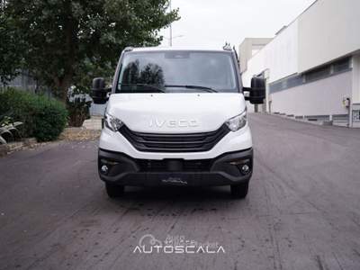 Iveco Daily 35 C18 C.Autom. Cassone Ribaltabile + GRU FASSI Bianco usata Pozzuoli