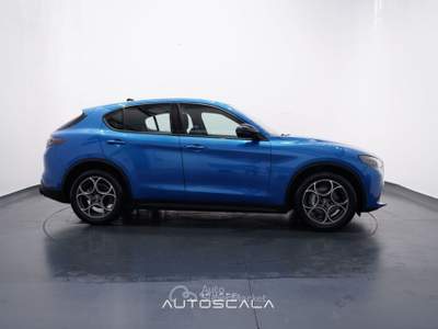 Alfa Romeo Stelvio 2.2 Turbodiesel 160 CV AT8 RWD Sprint Blu/Azzurro usata Pozzuoli